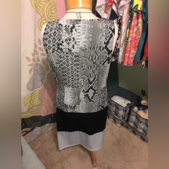 Michael Kors Dress - Picture 3 of 9